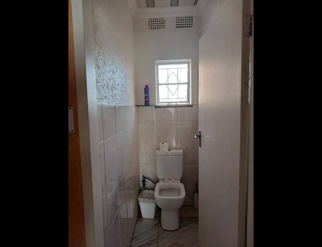 1 BEDROOM APARTMENT FOR SALE IN BRAAMFONTEIN